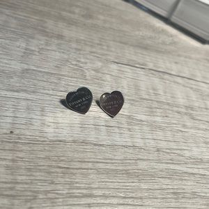 AUTHENTIC sterling silver Please return to Tiffany & Co. stud earrings